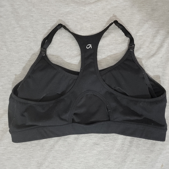 GapFit Maternity/Nursing low impact racerback sports bra - Picture 4 of 4